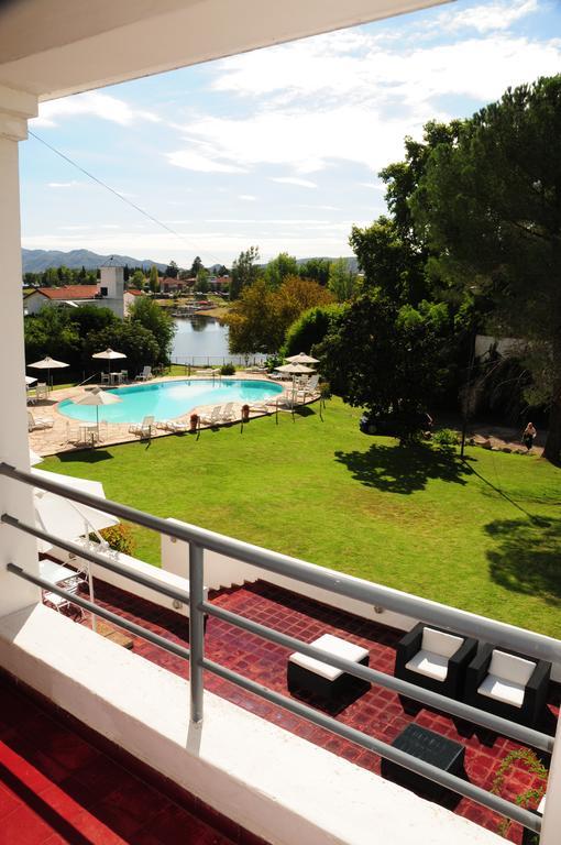 Hostal De La Costa Villa Carlos Paz Eksteriør bilde